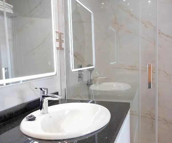 Appartamento Luxury Sabi Con Garaje. *